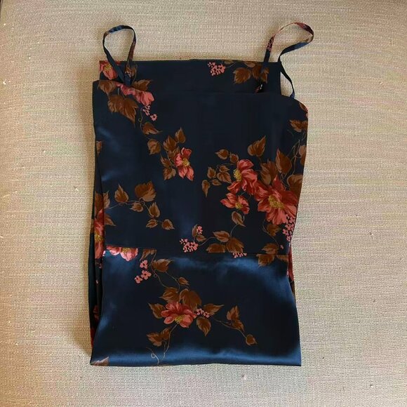 Reformation Frankie Silk Maxi Dress Sz6 Core Navy Red Floral Holiday Cocktail - Picture 4 of 9